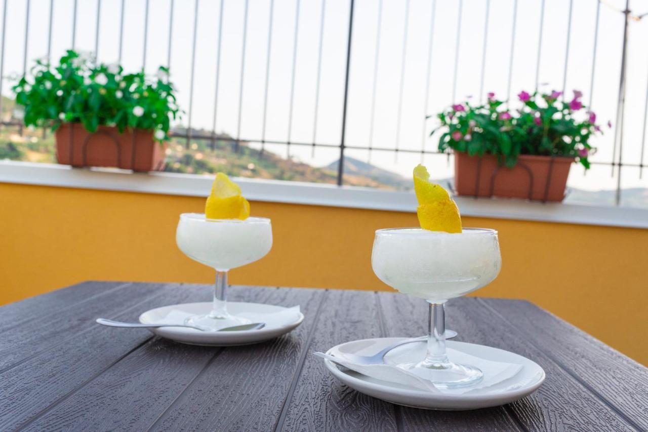 La Dimora Di Segesta B&B 칼라타피미 외부 사진